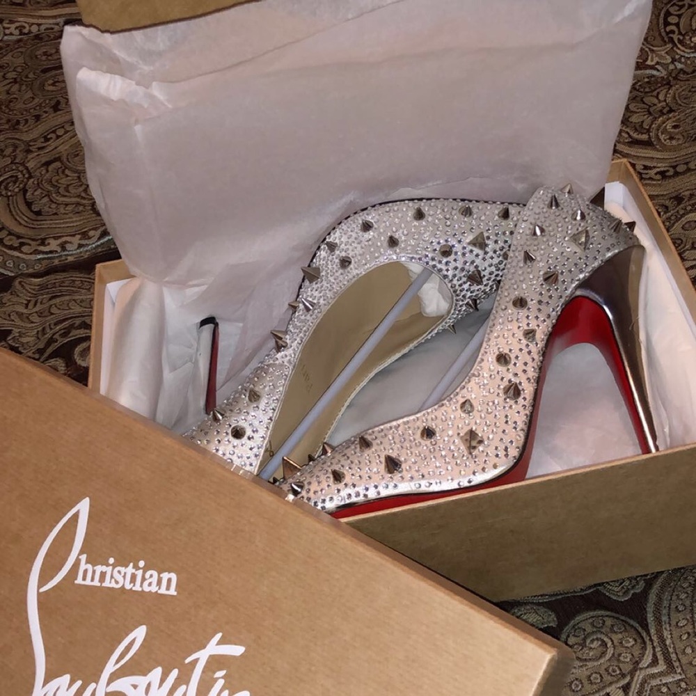 Heels - Picture 8 of 9